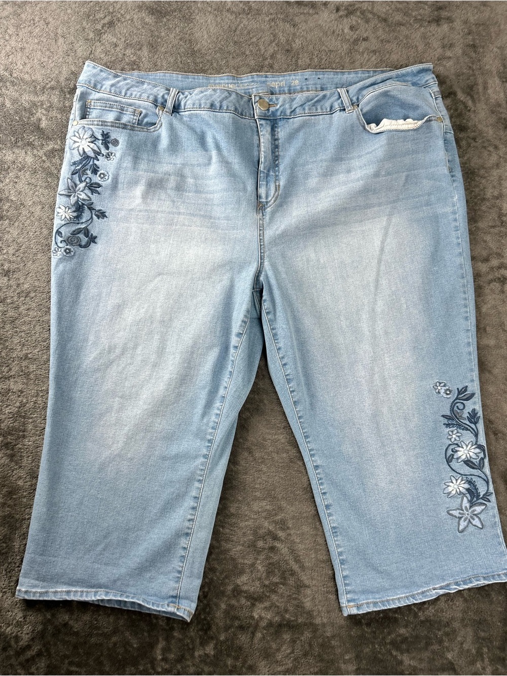 Avenue Light Blue Cropped Jeans with Blue Floral Embroidery